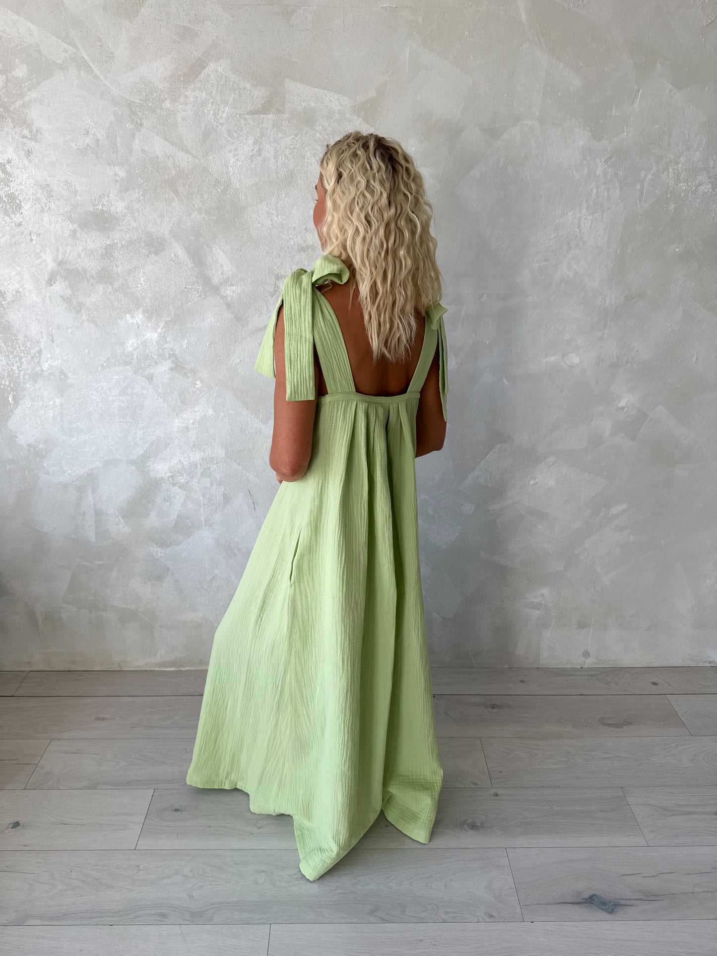 Musliinist suve- ja reisikleit Pistachio Green
